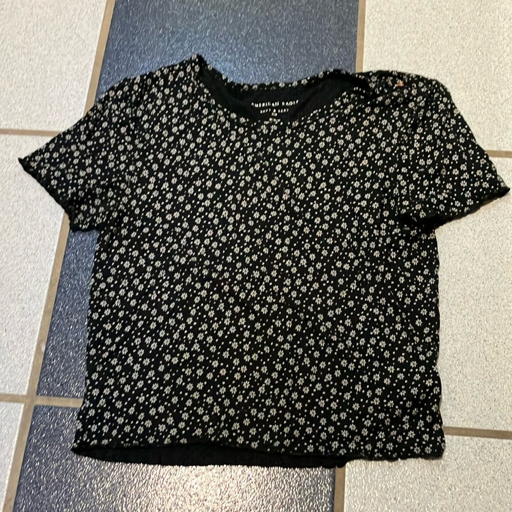 American Eagle Outfitters Black Fitted Ribbed Short Sleeve Tee